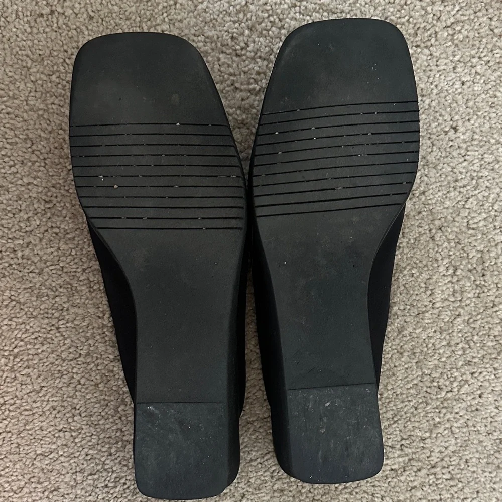 Salvatore Ferragamo Black Slide Mules with Signature Bow - Picture 3 of 3